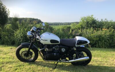 Triumph Thruxton Ace Café